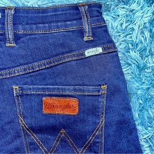 Wrangle PinUp Shorts